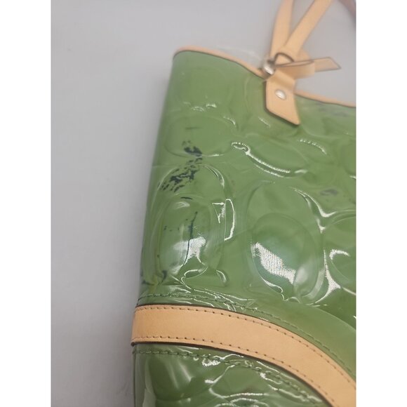 COACH F22322 PEYTON Embossed Green Medium Purse / Hand Bag Flaw - Picture 4 of 11